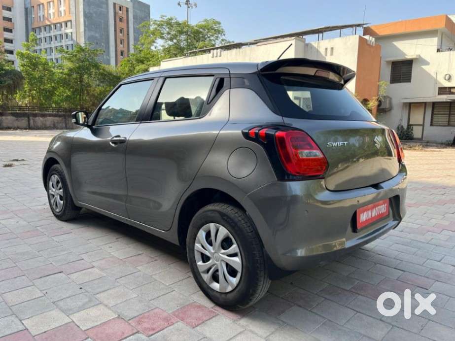 Maruti Suzuki Swift Vxi + Manual, 2022, Petrol