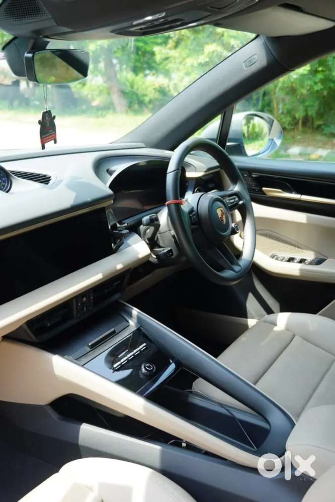 Porsche Macan Ev 4s  2025