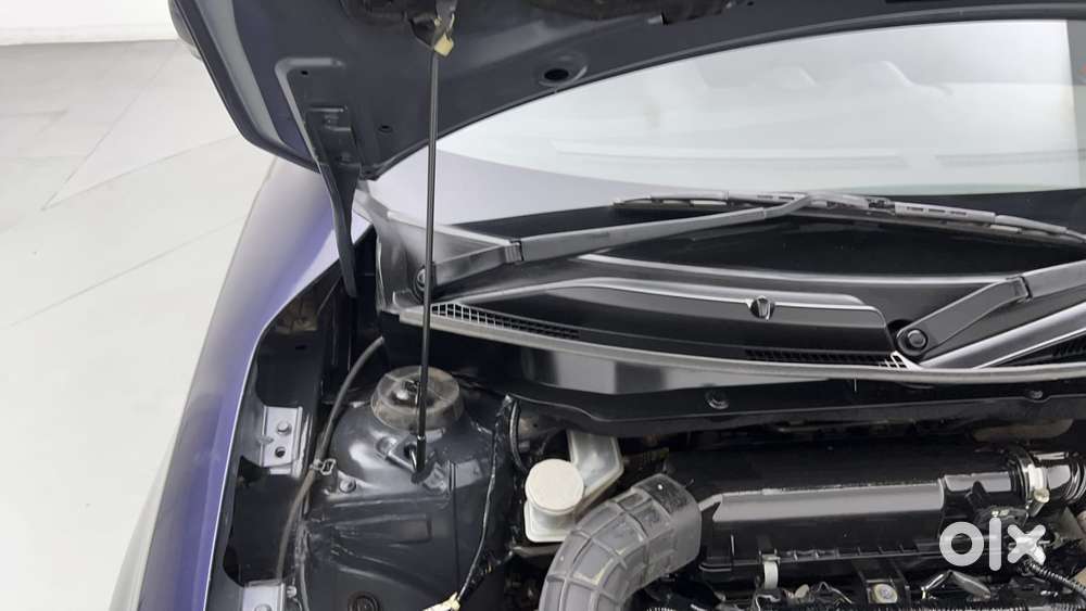 Maruti Suzuki Swift Vvt Vxi, 2022, Petrol