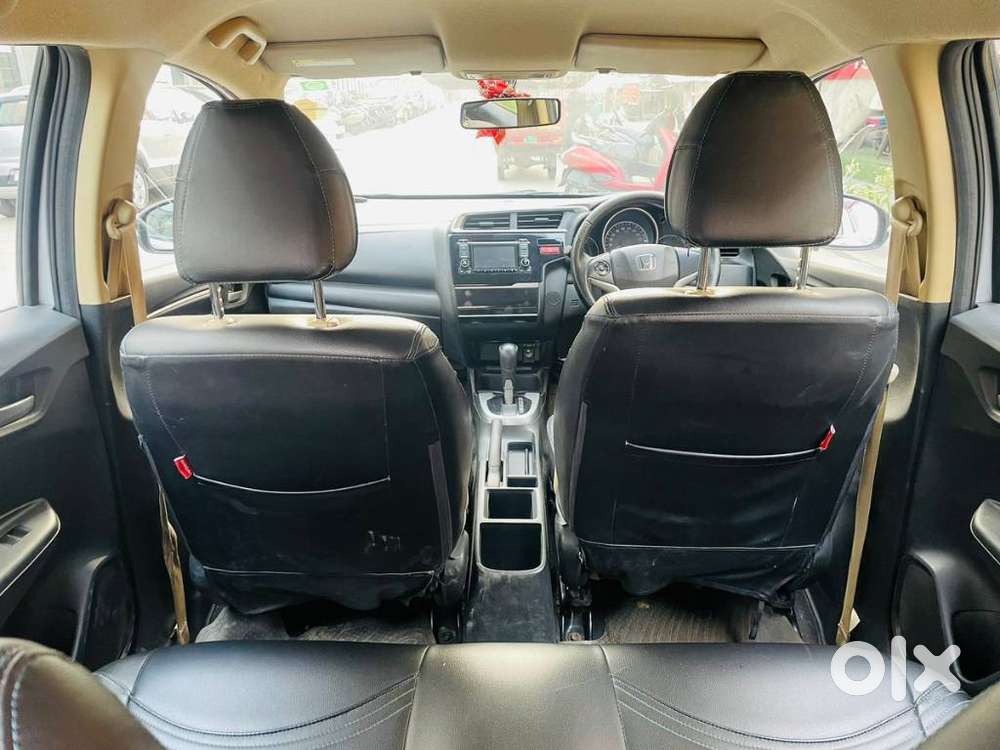 Honda Jazz V Automatic, 2016, Petrol