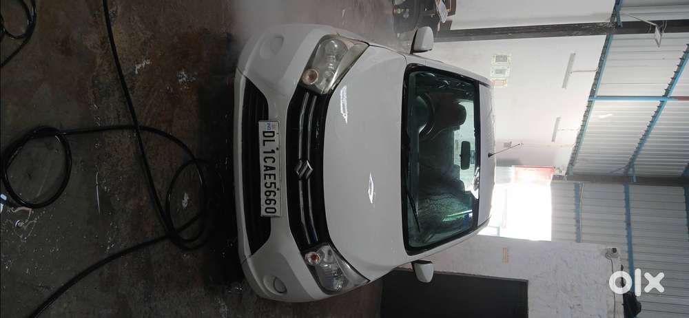 Vxi Cng  Green  Company Fitted Greem