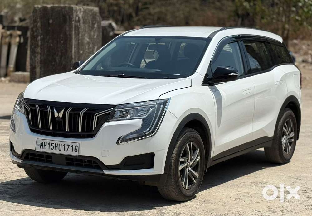 Mahindra Xuv700 Mx Petrol Mt 5 Str (e), 2022, Petrol
