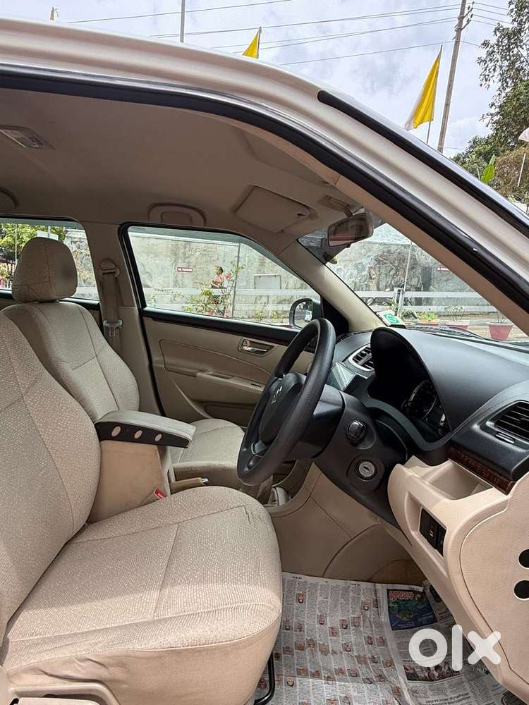 Maruti Suzuki Swift Dzire 1.2 Vxi Bsiv, 2013, Petrol