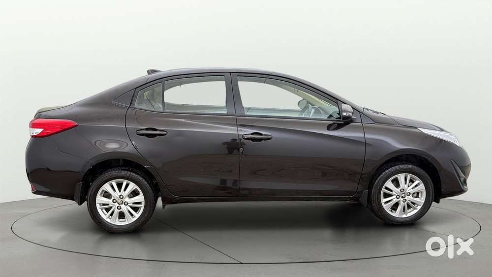 Toyota Yaris G Cvt, 2019, Petrol