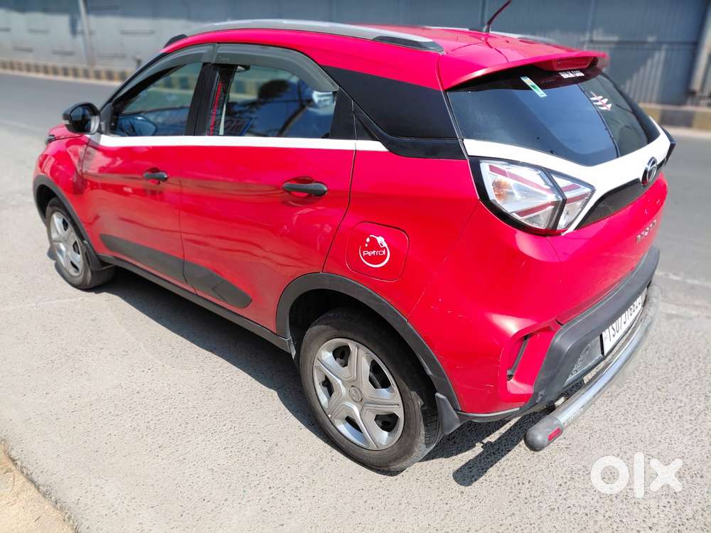 Tata Nexon 1.5 Revotorq Xza Plus Dual Tone Roof Amt (s), 2023, Petro..