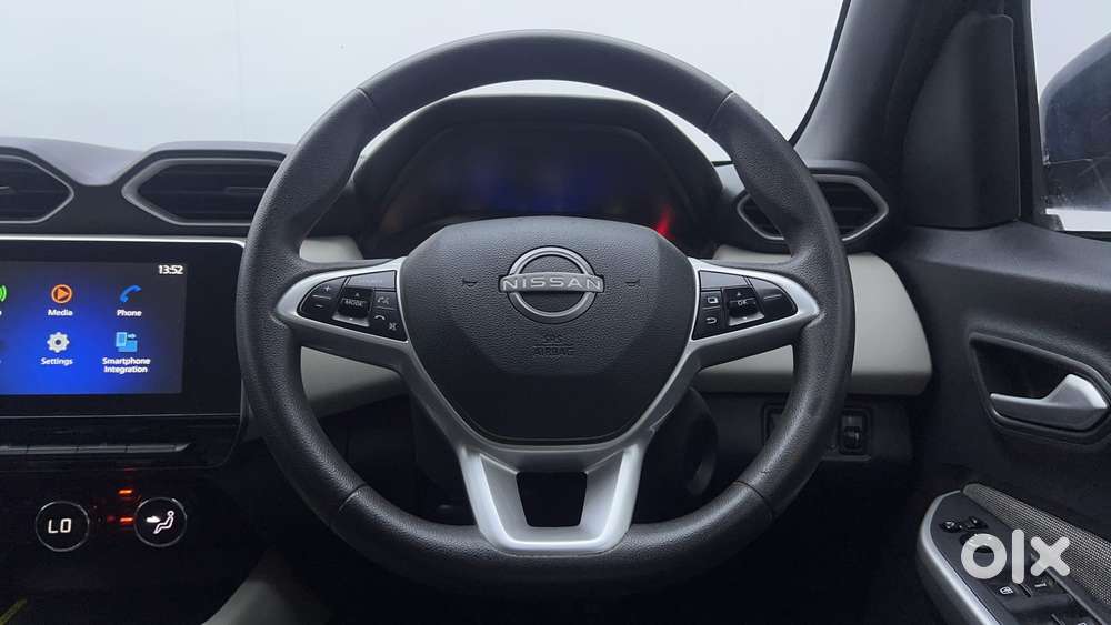 Nissan Magnite 1.0 Xv, 2023, Petrol