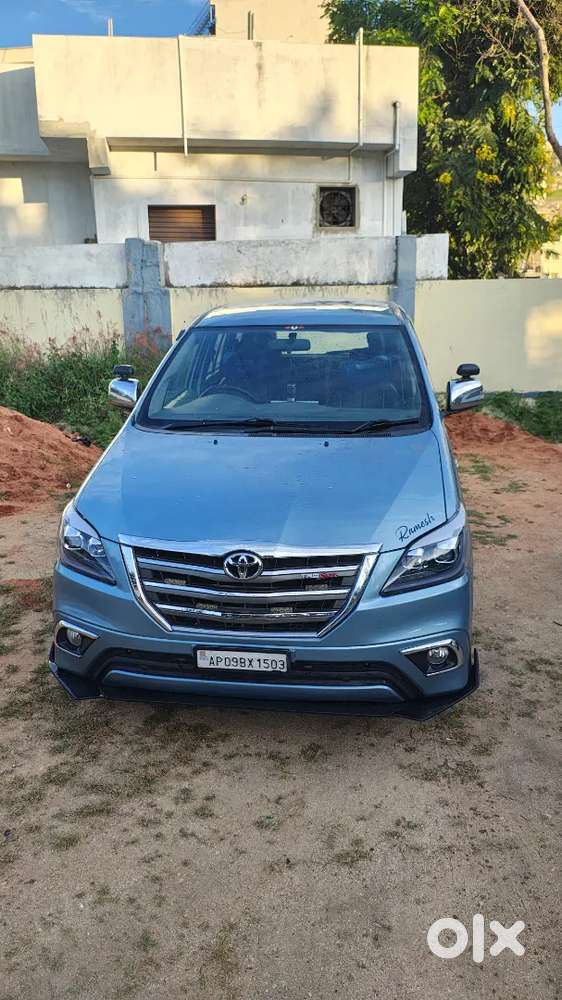 Toyota Innova 2010