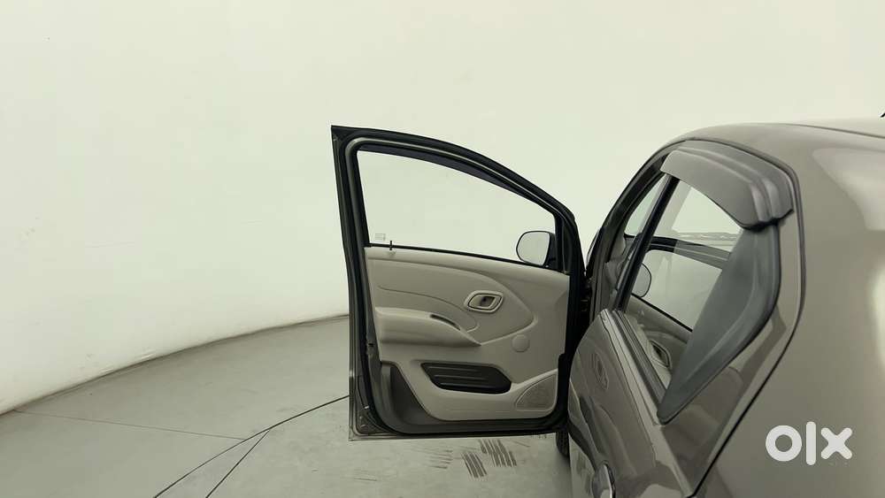 Datsun Redigo T Option, 2017, Petrol