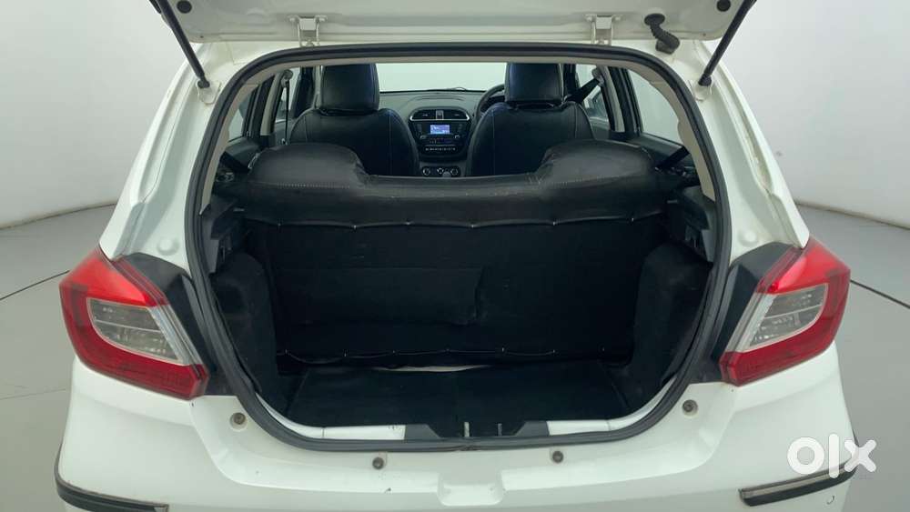 Tata Tiago Xza, 2018, Petrol