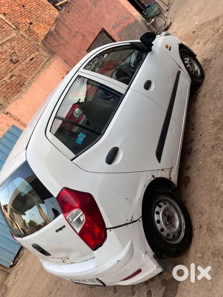 Hyundai I10 2015 Petrol 30000 Km Driven