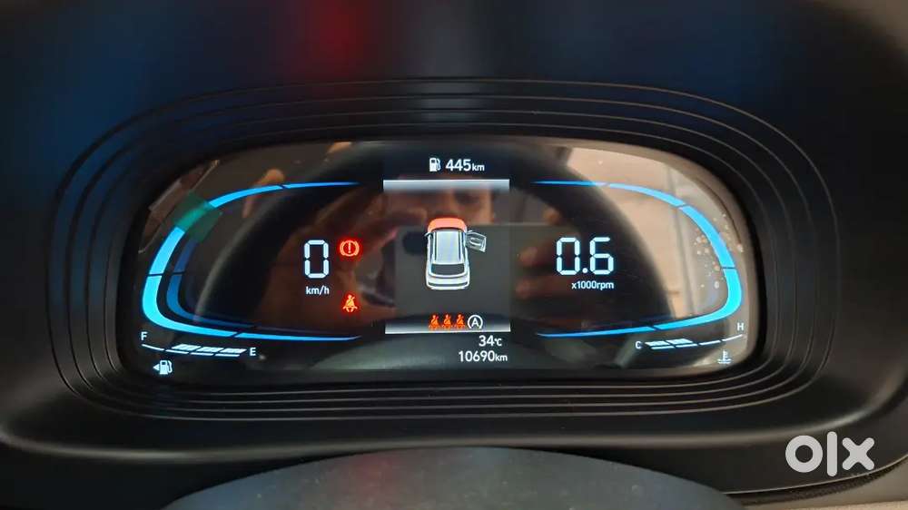 Hyundai Venue 2024 Petrol 11000 Km Driven