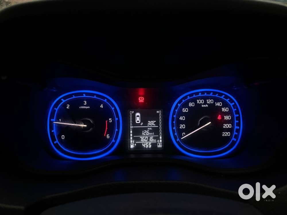 Maruti Suzuki Brezza Zdi+ Dual Tone, 2017, Diesel