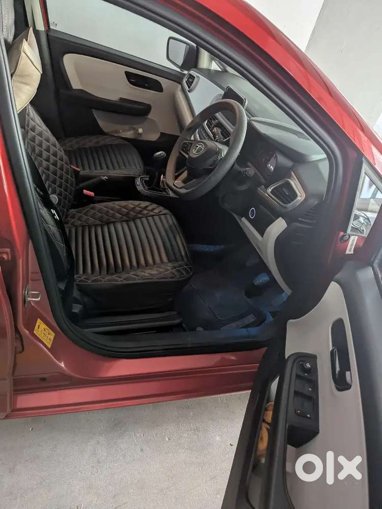 Tata Altroz Petrol Manual 3 Years 4 Months Old