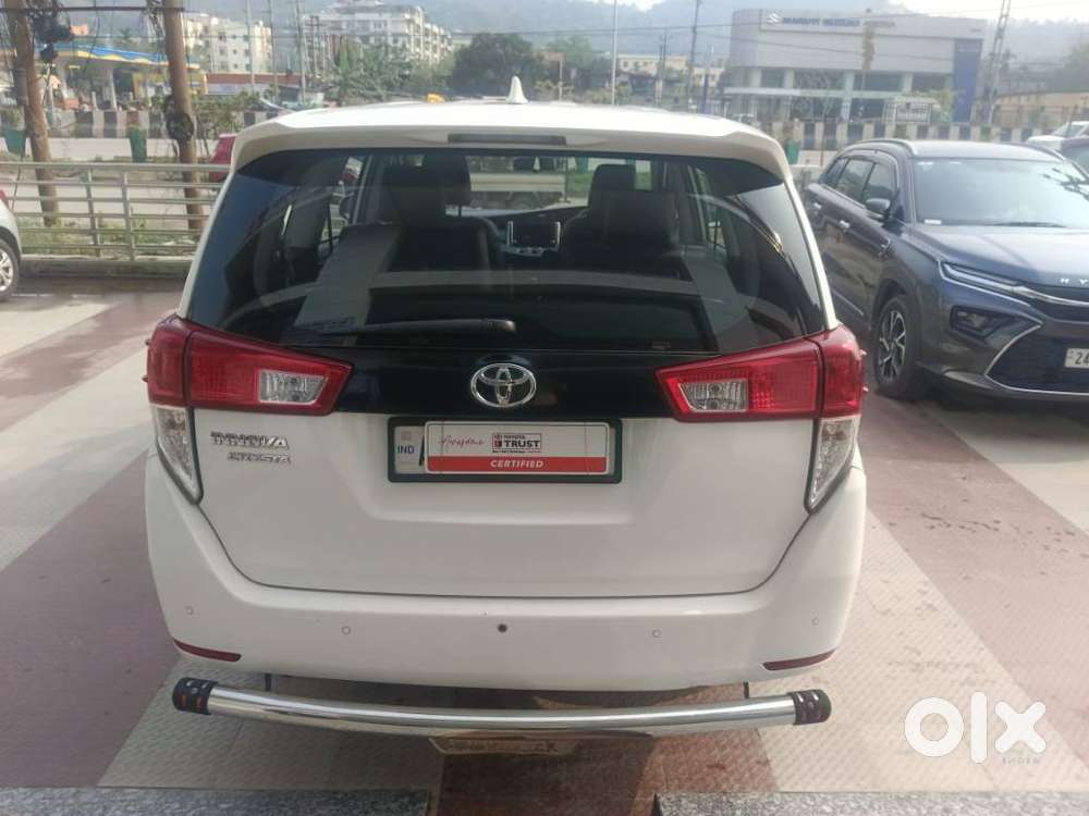 Toyota Innova Crysta 2.4 Gx Mt, 2023, Diesel