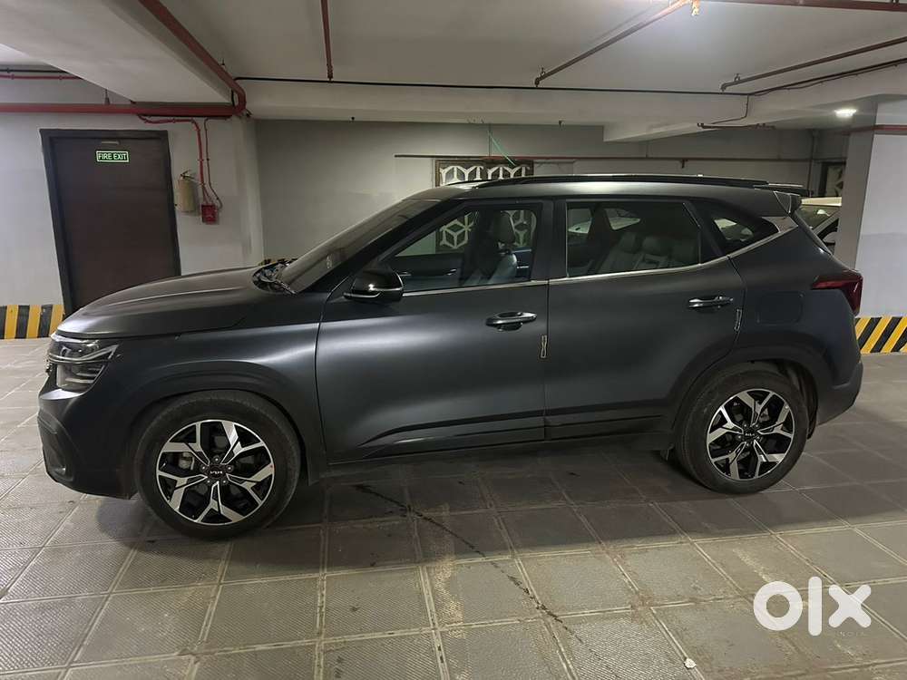 Kia Seltos Petrol Auto New Facelift Dec-2023 18300 Kms 1st Owner