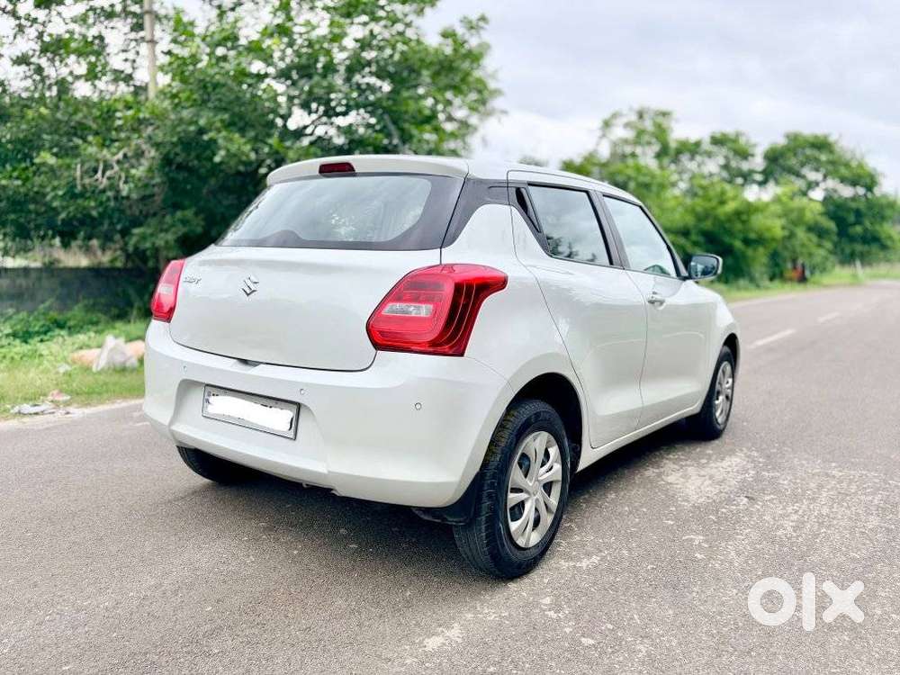 Maruti Suzuki Swift Vxi Abs Bsiv, 2022, Petrol