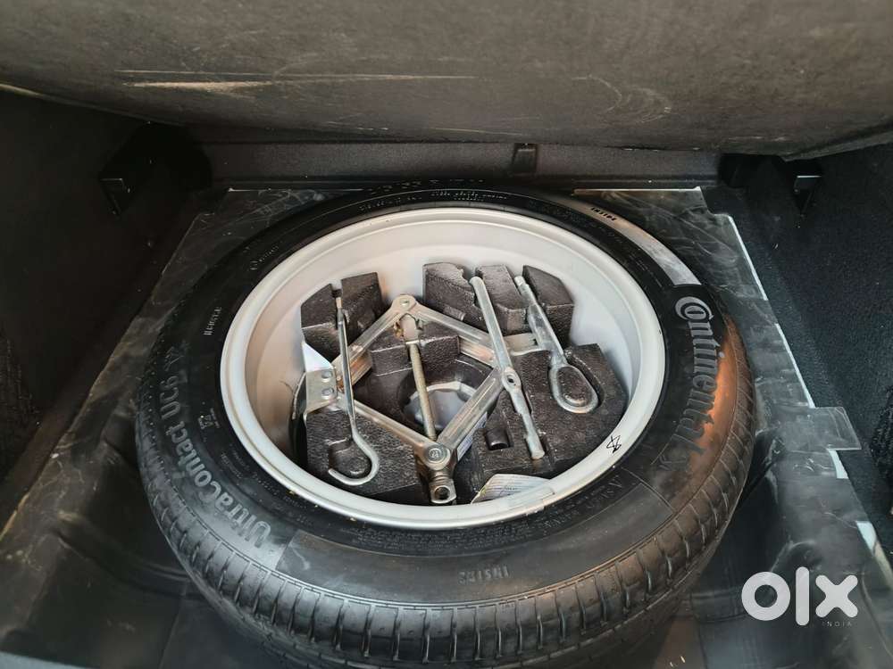 Mg Zs Ev Exclusive Iconic Ivory, 2022, Electric