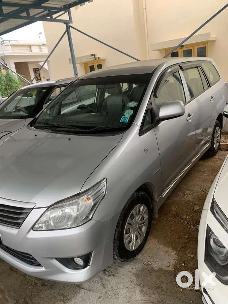 Toyota Innova 2013 Diesel Well Maintained