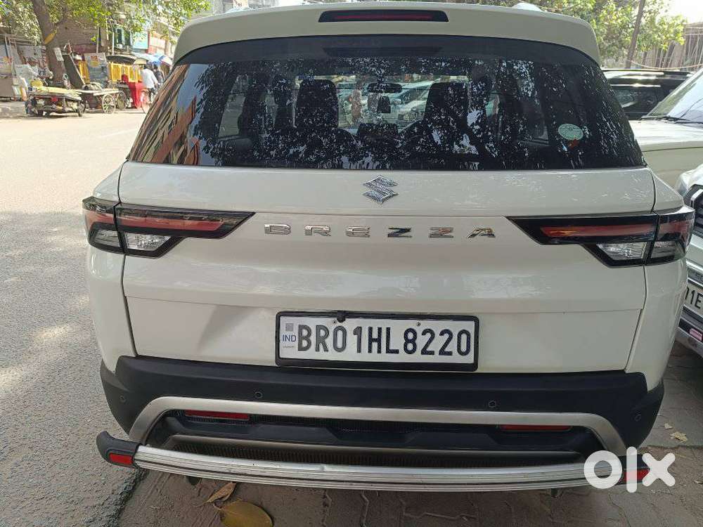 Maruti Suzuki Brezza 1.5 Vxi At Smart Hybrid, 2023, Petrol