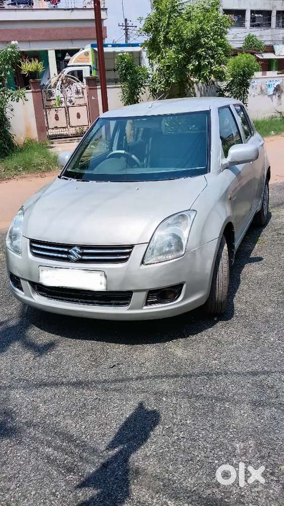 Maruti Suzuki Swift 2011 Diesel 136000 Km Driven