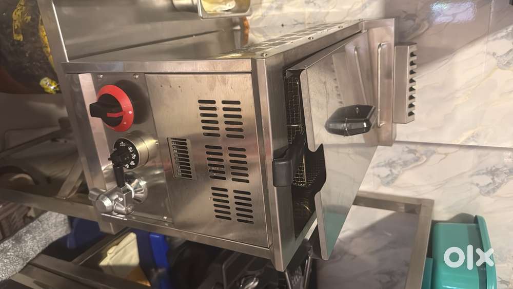 Commercial fryer ( 19 litres brand new )