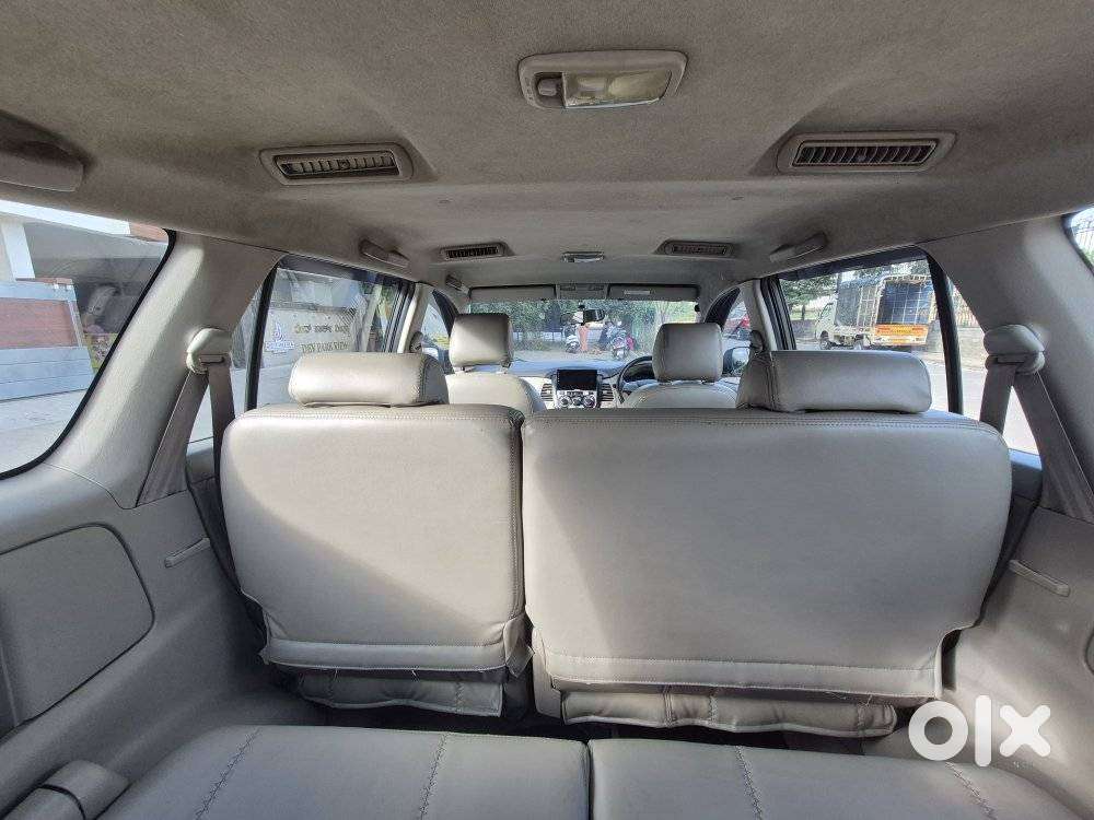 Toyota Innova 2.5 G (diesel) 8 Seater, 2013, Diesel