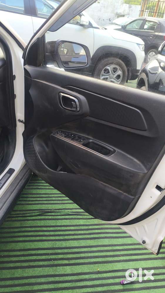 Hyundai Exter Hx6 Petrol Manual Dual Tone, 2024, Cng & Hybrids