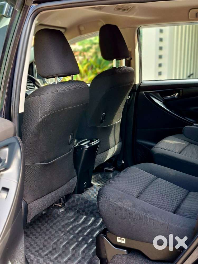 Toyota Innova Crysta [2020-ongoing] 2.7 Gx Mt 7 Str, 2022, Diesel