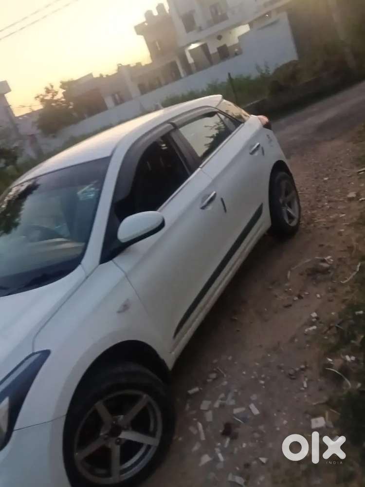 Hyundai I20 2020 Diesel 80000 Km Driven