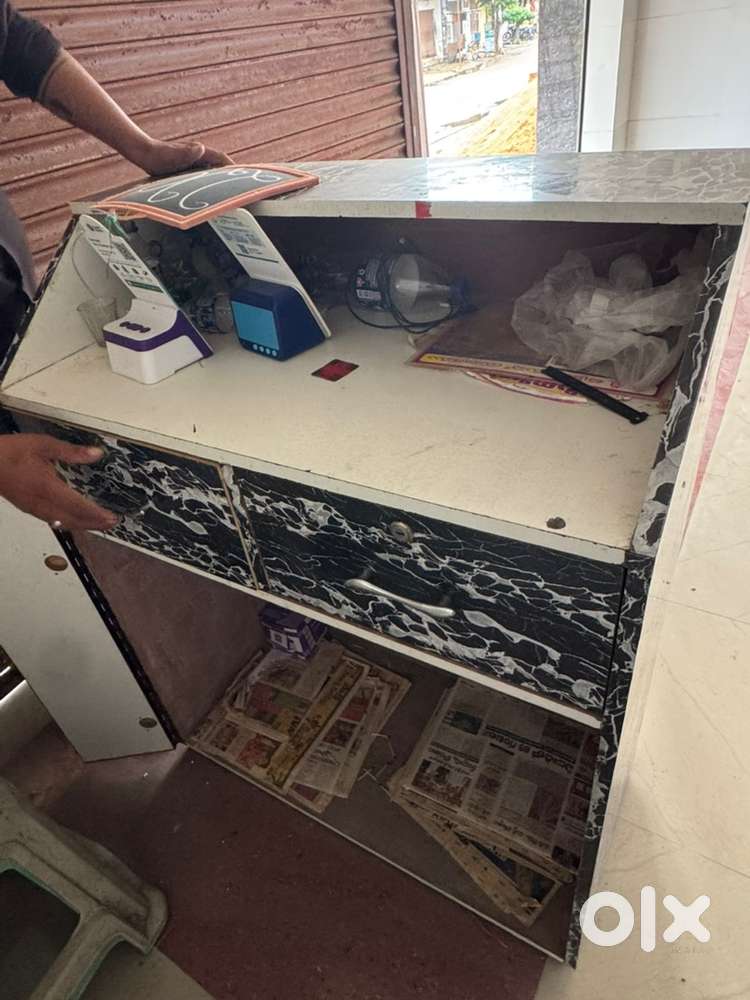 Cash Counter - Buy & Sell Used Furniture in India | OLX