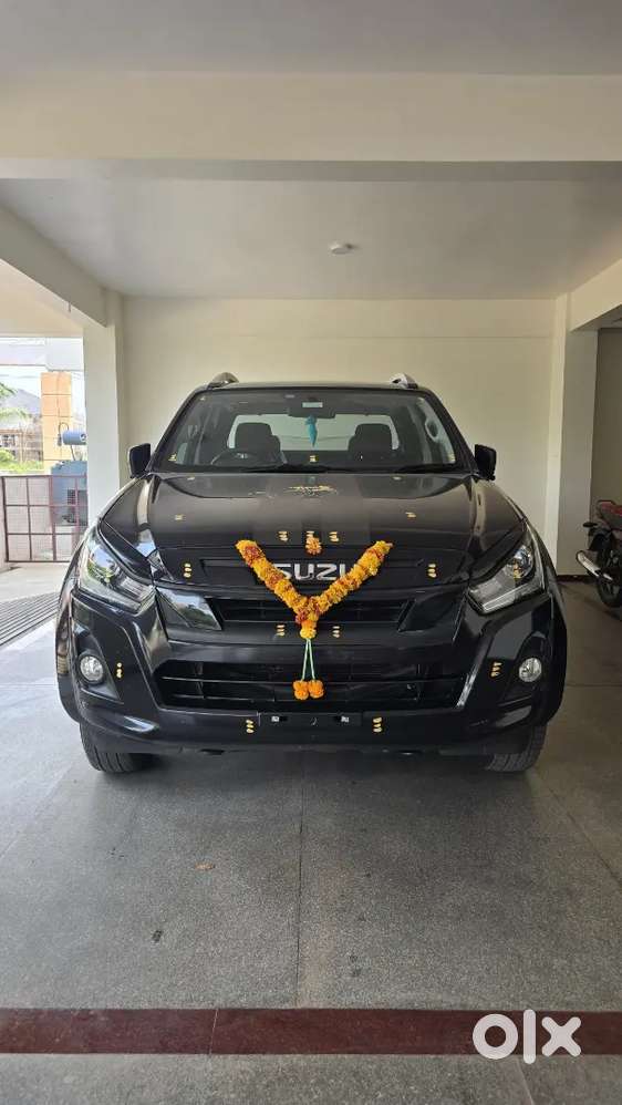 Isuzu D-max Z 4x2 2025 Yellow Board
