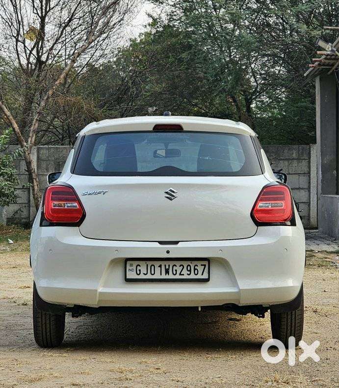Maruti Suzuki Swift Vxi + Manual, 2022, Petrol