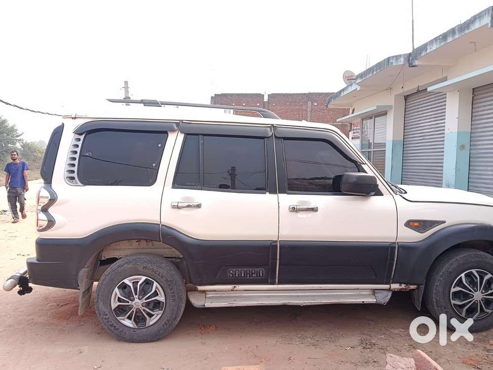 Mahindra Scorpio Diesel December 2014