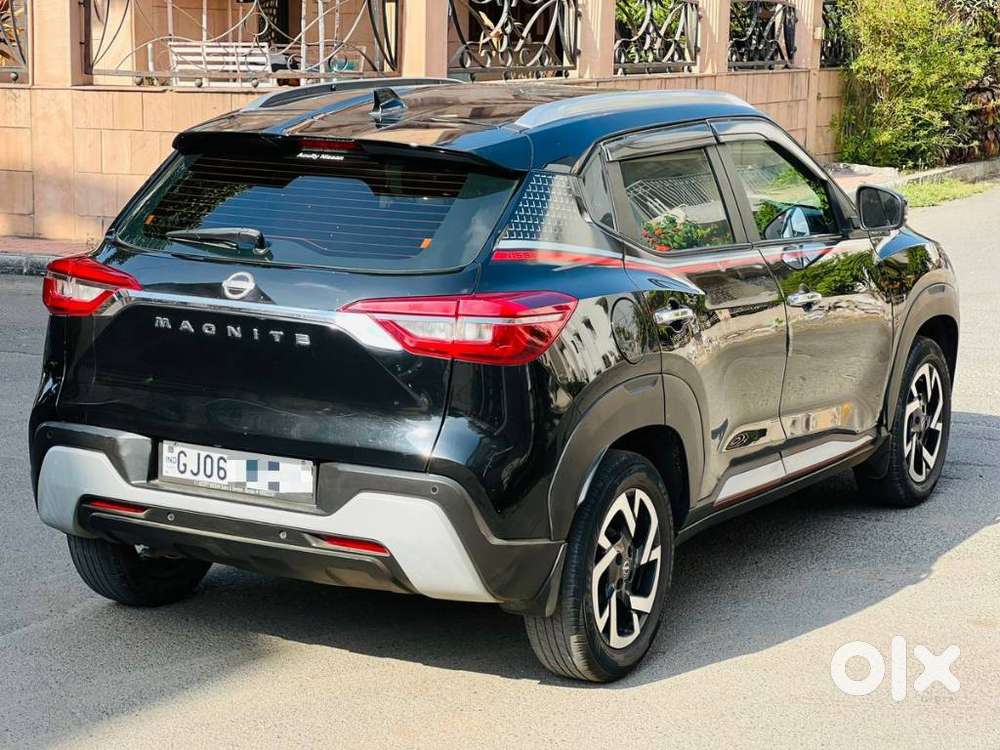 Nissan Magnite 1.0 Xv Red Edition, 2023, Petrol