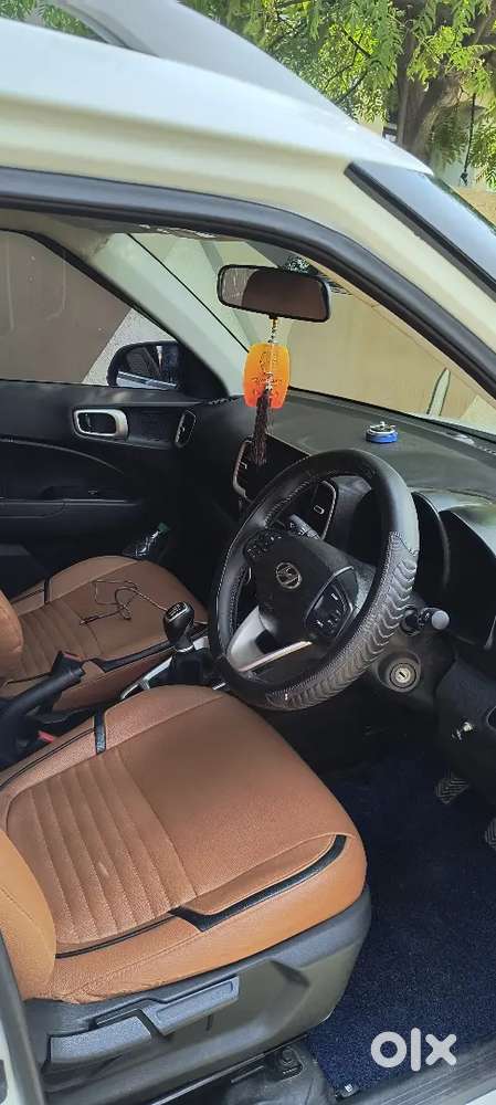 Hyundai Venue 2020 Petrol Well Maintained