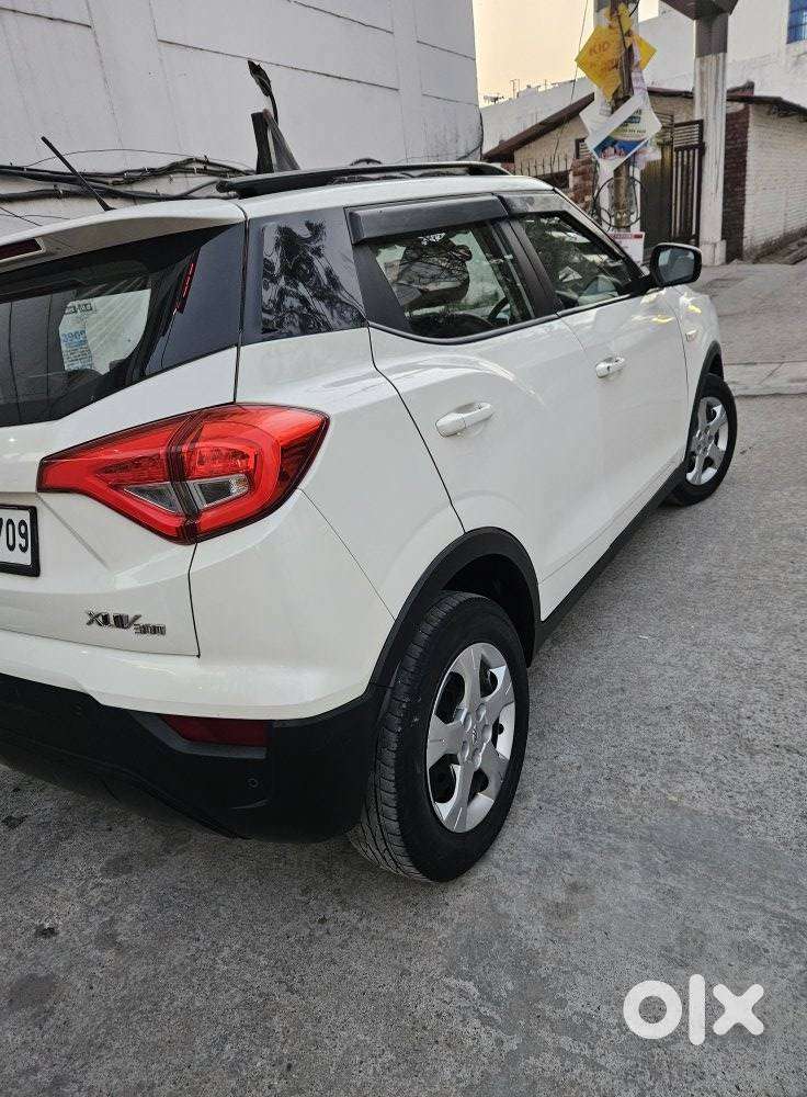 Mahindra Xuv300 W6, 2021, Petrol