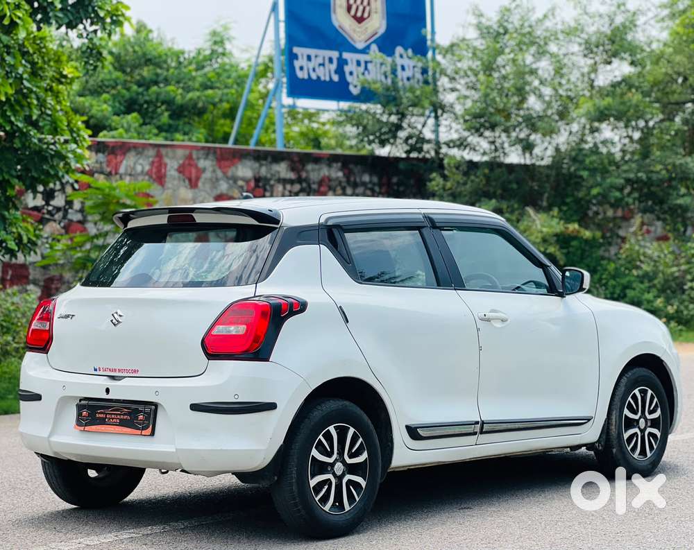 Maruti Suzuki Swift Vxi + Manual, 2021, Petrol