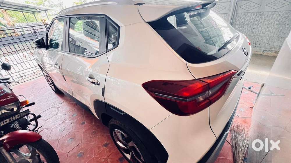 Nissan Magnite Petrol 9000 Km Driven