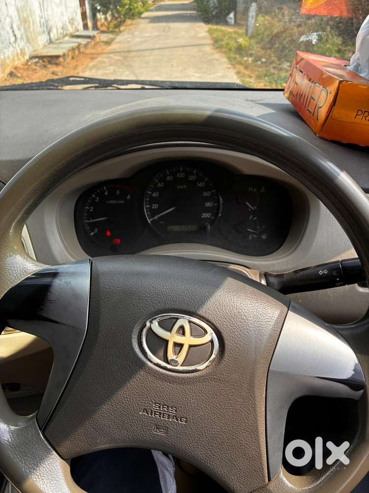 Toyota Innova Diesel 152000 Km Driven