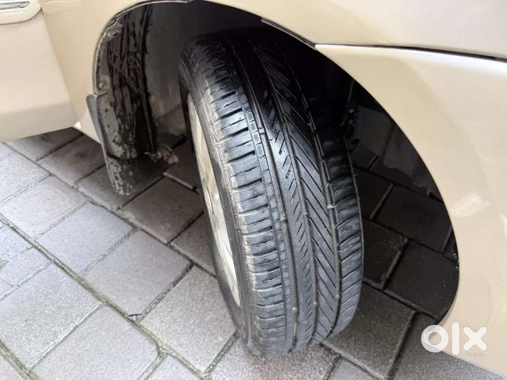 Toyota Etios 1.5 V, 2013, Petrol