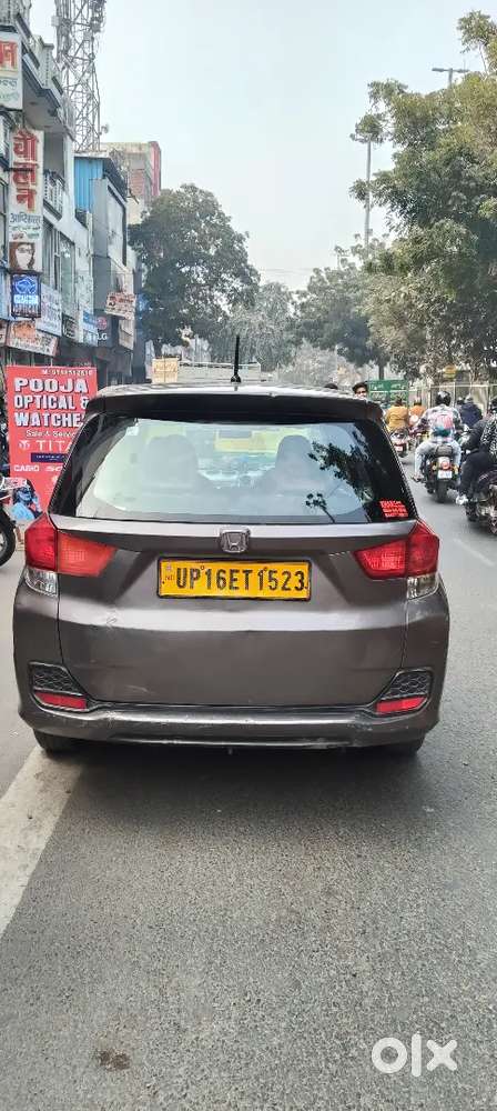 Car Me Koi Kami Nahi Ha