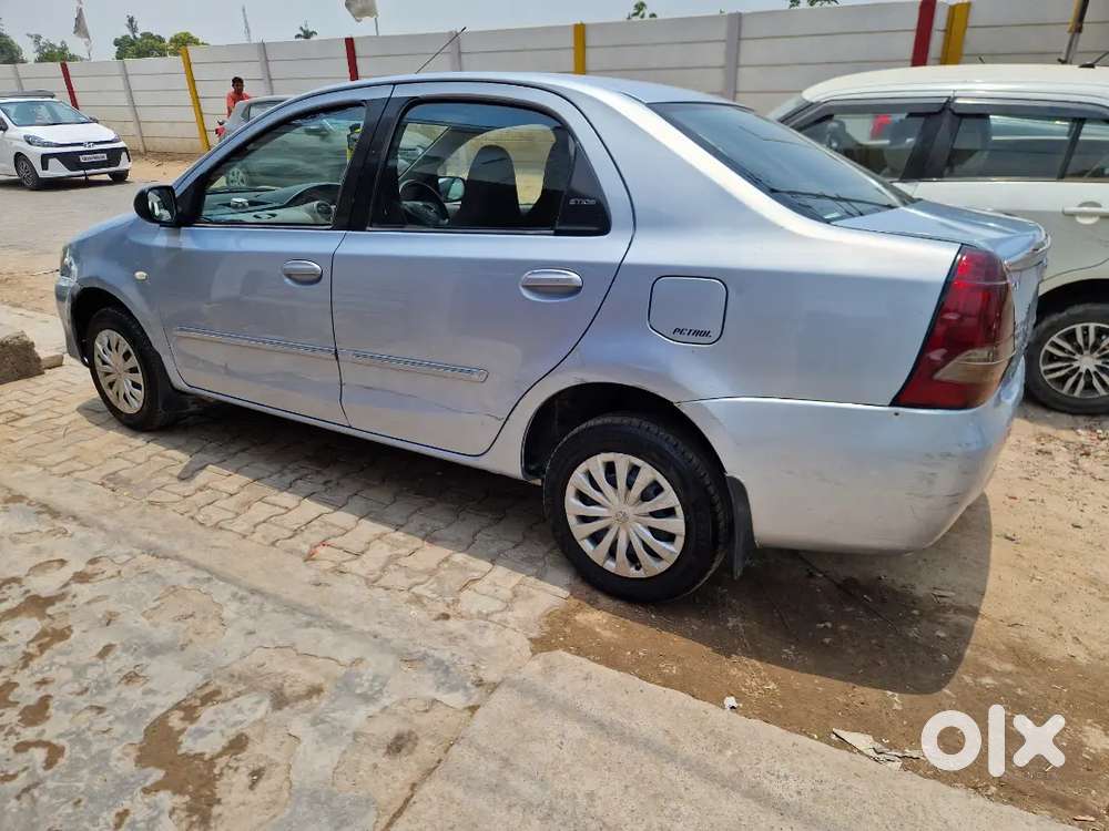 Toyota Etios 2011 Car