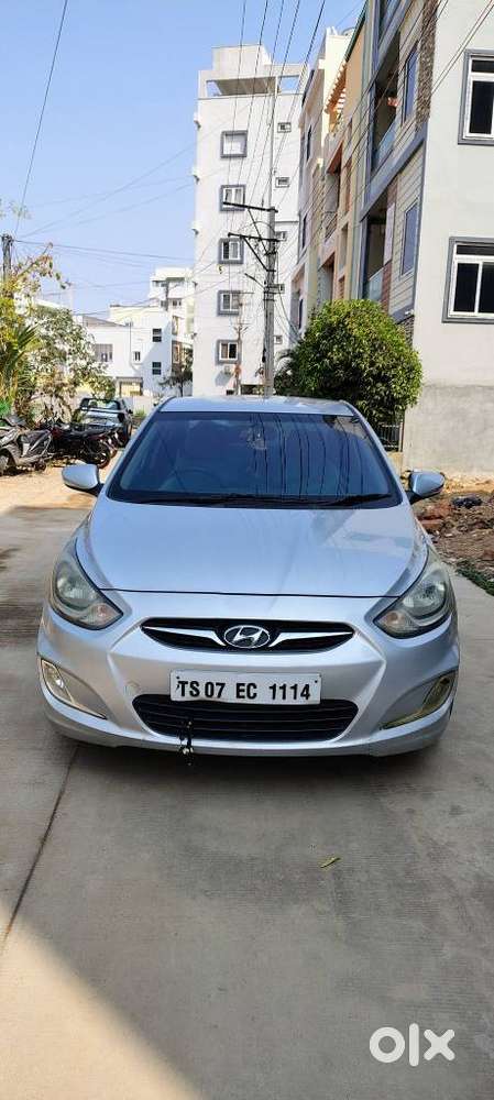 Hyundai Fluidic Verna