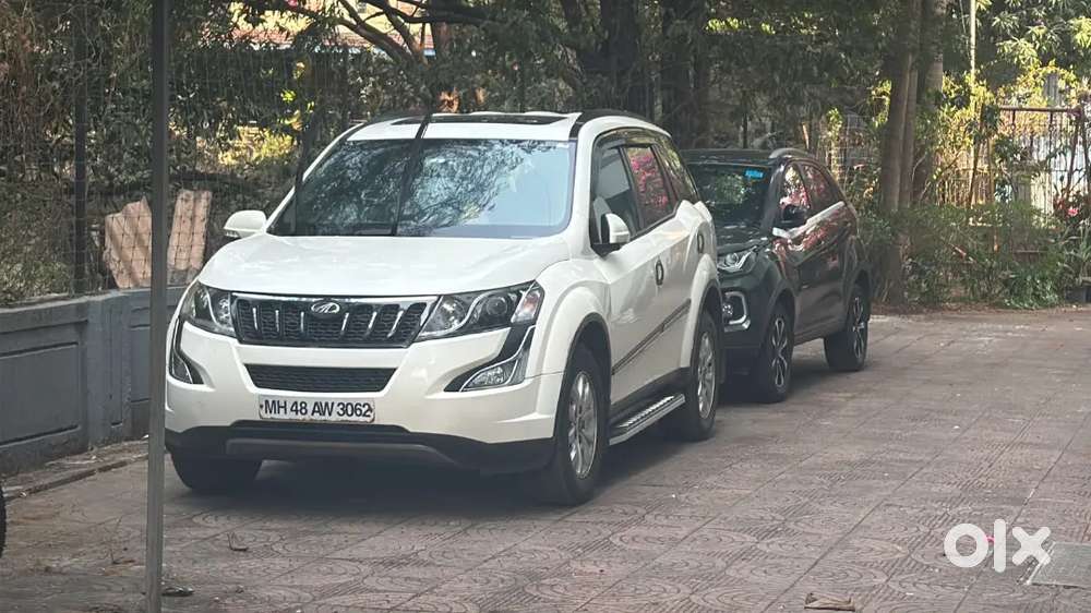 Mahindra Xuv500 2017 Diesel Manual Pearl White Top Model
