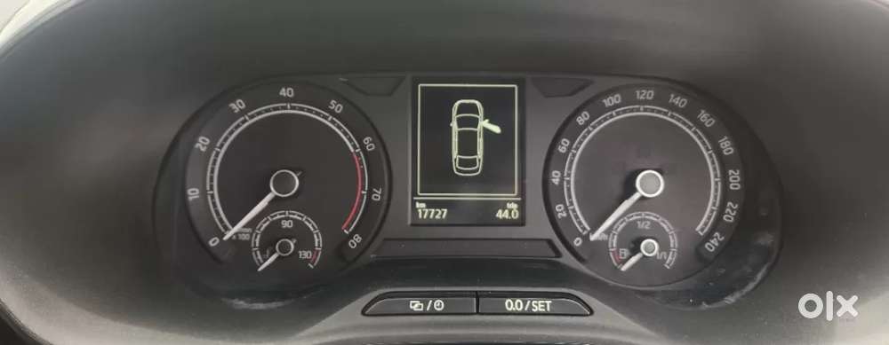 Skoda Slavia Ambition 1.0l Tsi Mt, 2022, Petrol
