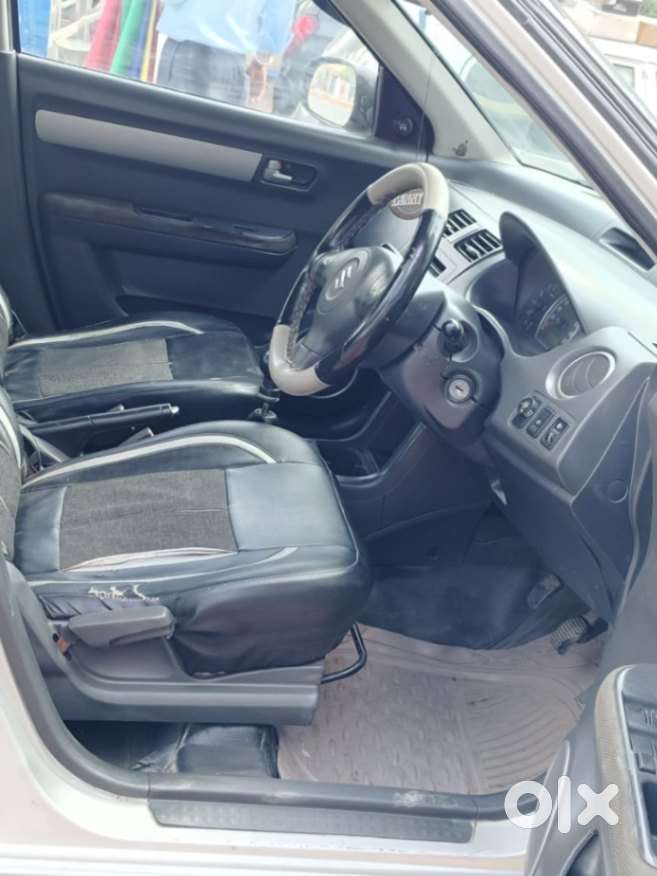 Maruti Suzuki Swift Vxi + Manual, 2006, Petrol