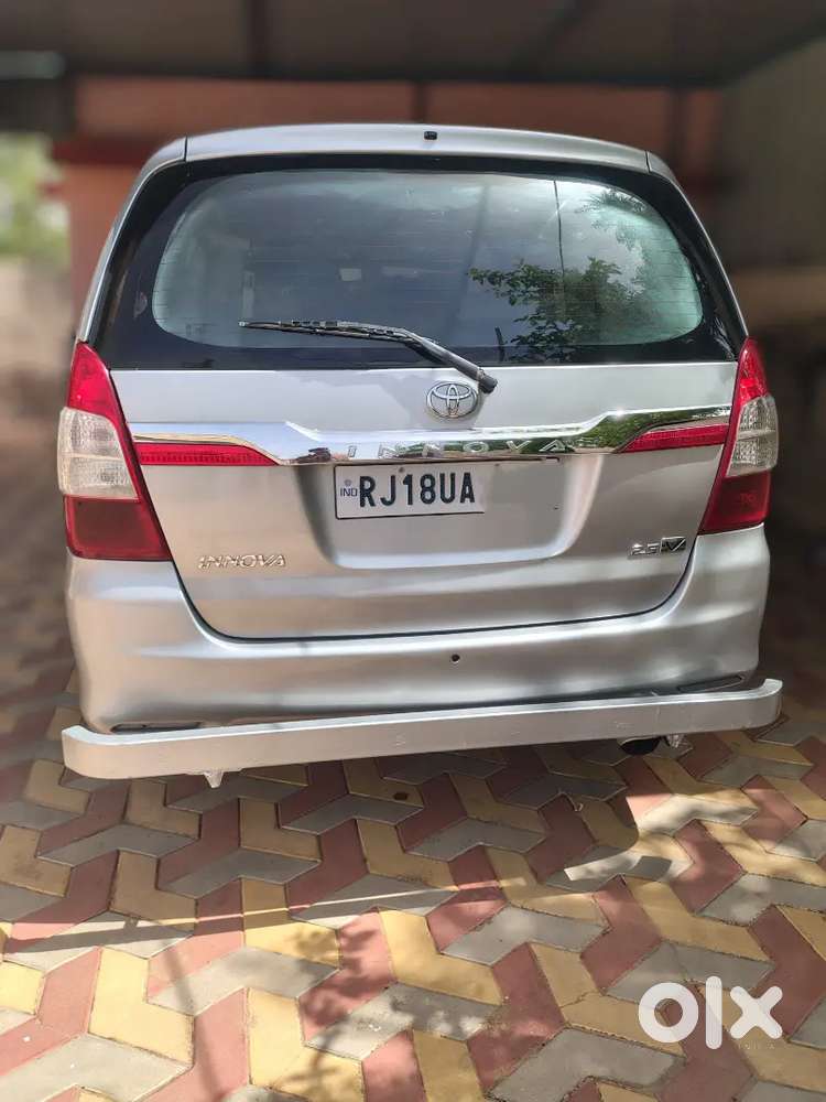 Toyota Innova 2008 Diesel Well Maintained 7 Sitar