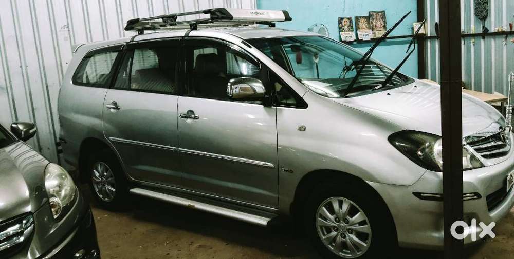 Toyota Innova 2.5 Z Diesel 7 Seater, 2011, Diesel