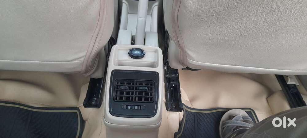 Maruti Suzuki Dzire Vxi Ags, 2021, Petrol