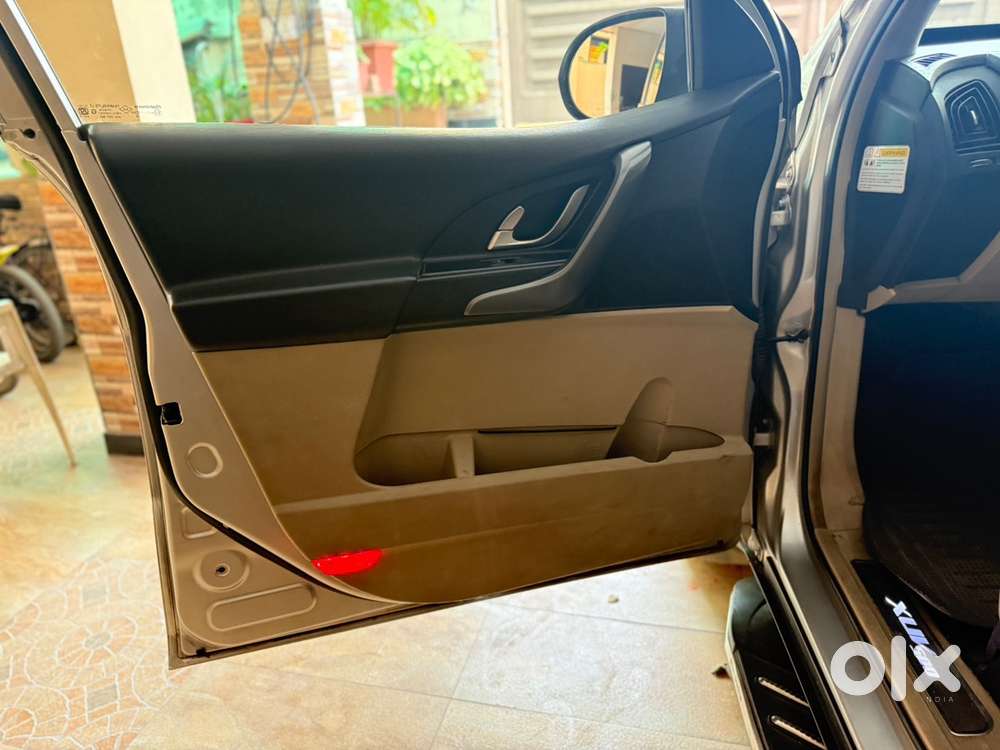 Mahindra Xuv500 W10 2016 Diesel Good Condition